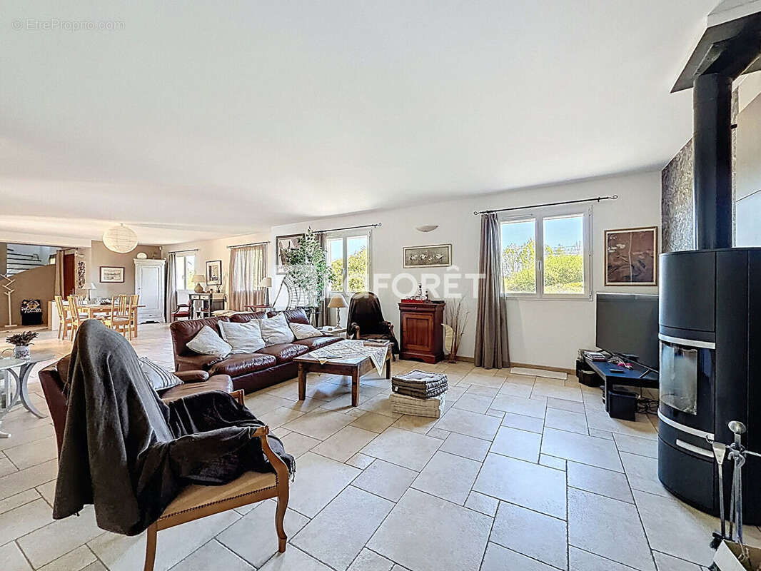 Maison à VILLEBRUMIER