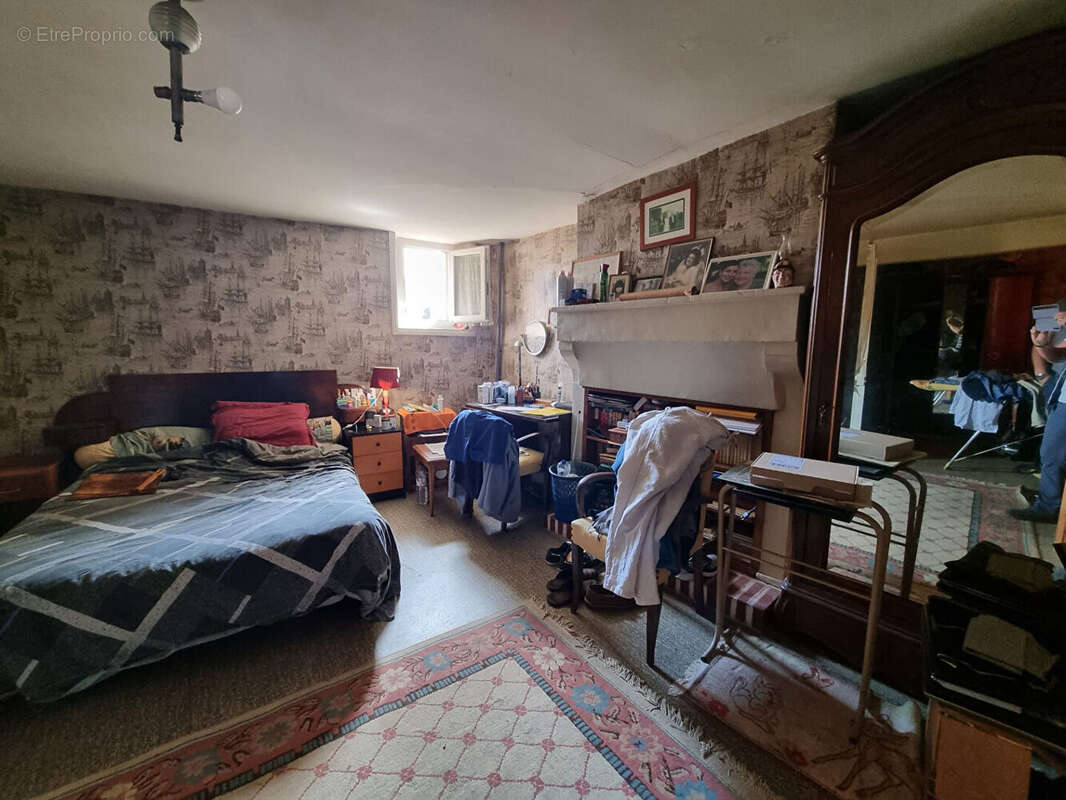 Maison à LA TRIMOUILLE