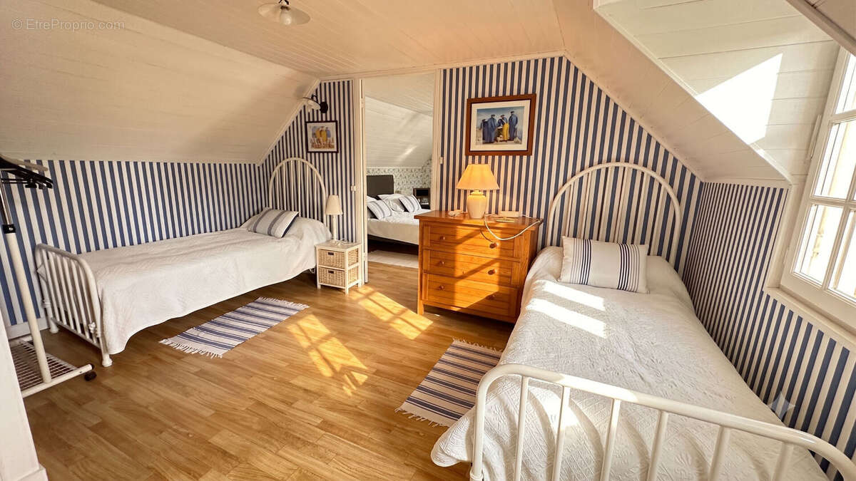 Fouesnant, Beg-Meil, Emplacement exceptionnel ! Maison 2 chambres bourg et plage a pieds. - photo 5