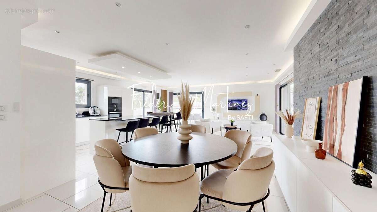 Photo 4 - Maison à LESPINASSE