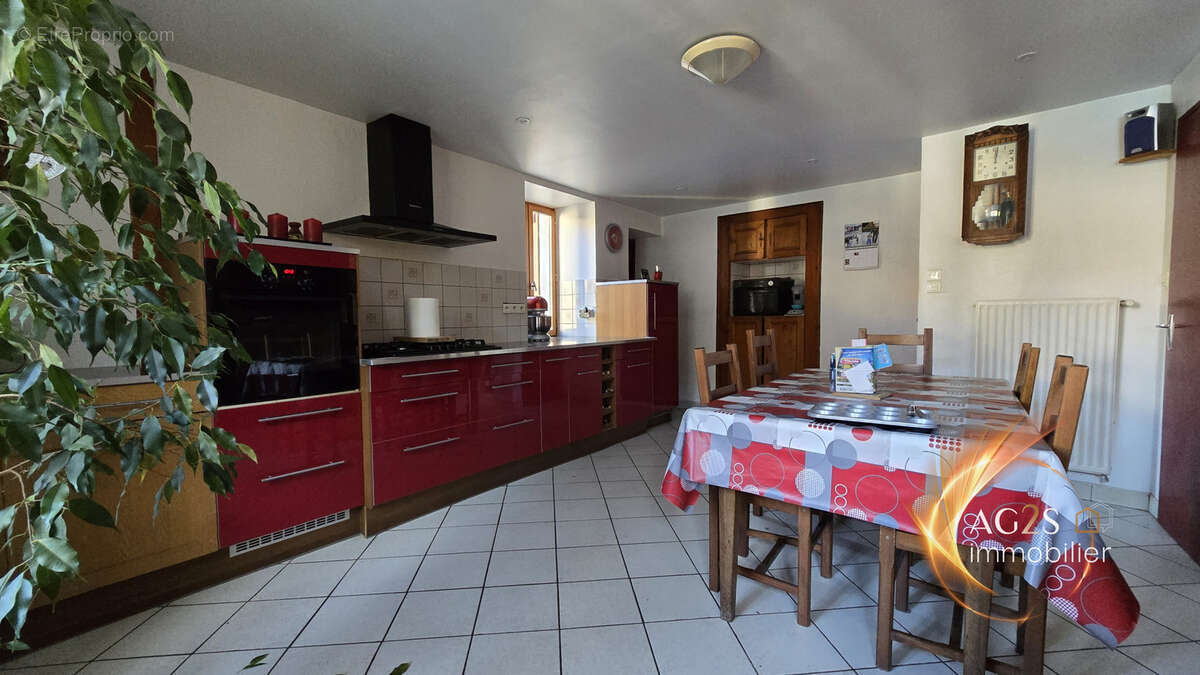 Maison à SAINT-MAXIMIN