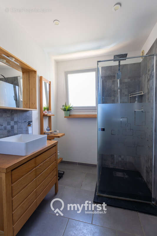 Appartement à OLLIOULES