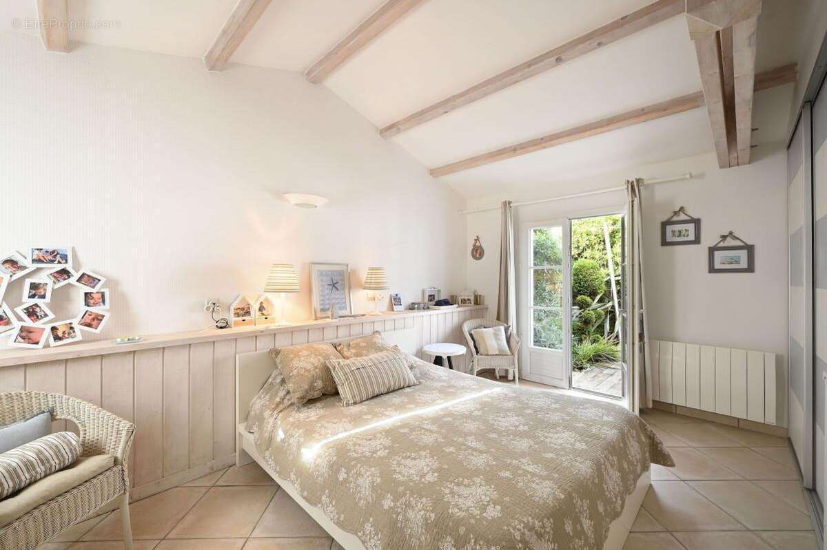 Maison à LA COUARDE-SUR-MER