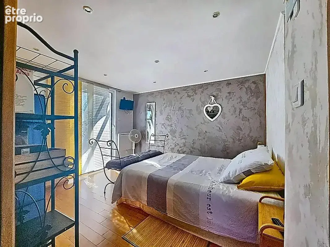 Maison avec logement independant - belles prestations - photo 11