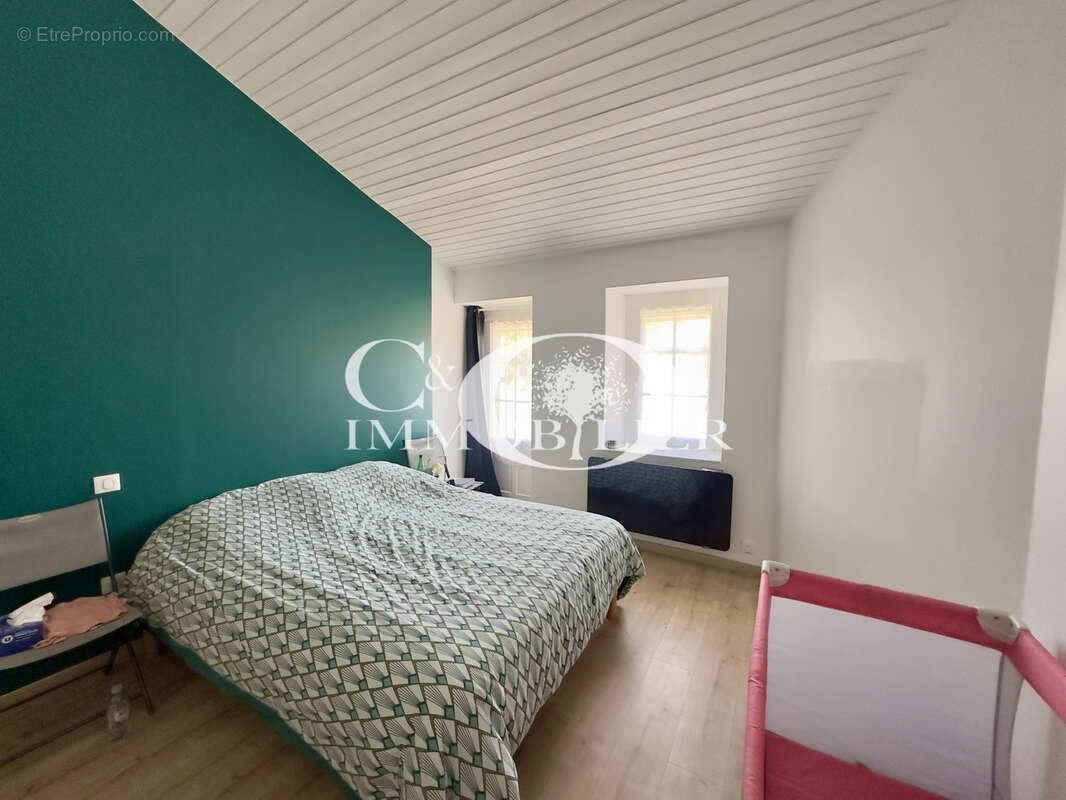 Maison à SAINT-ETIENNE-DU-BOIS