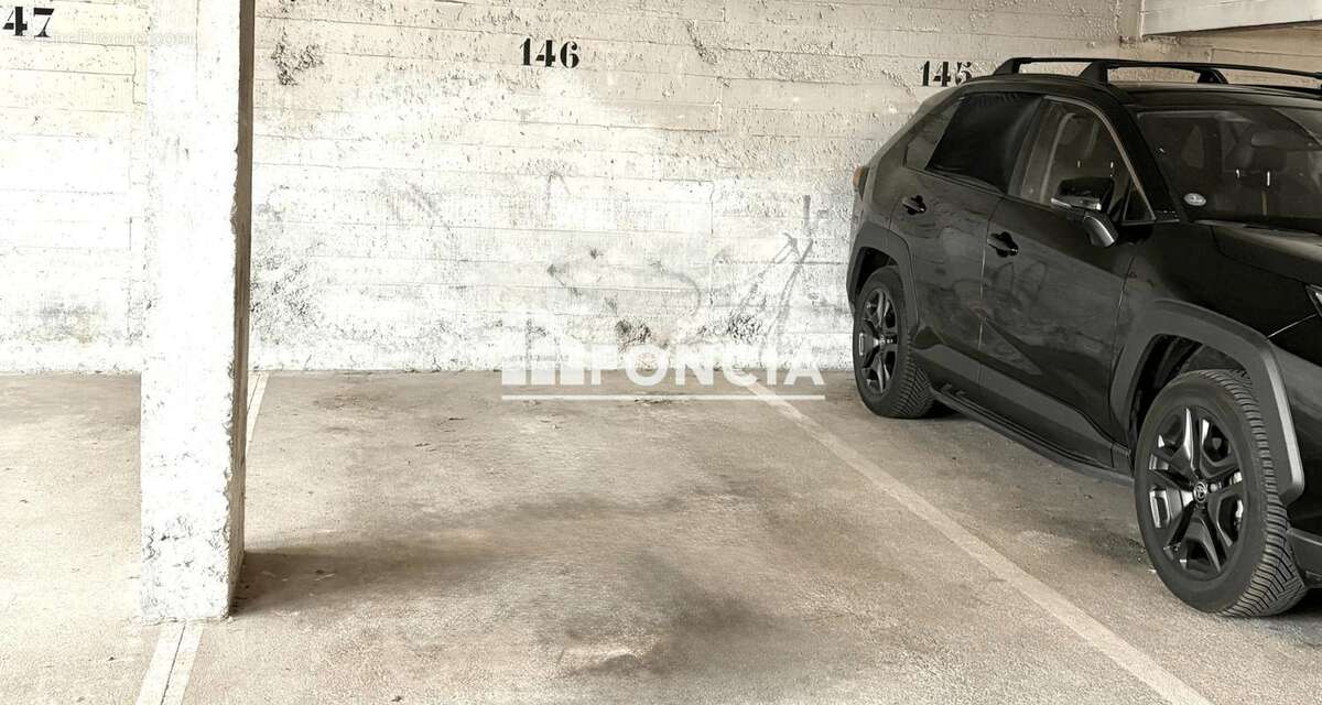 Parking à PARIS-5E