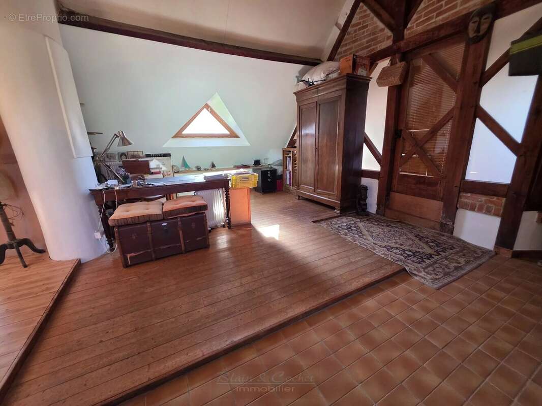 Maison à CONFLANS-SUR-LOING