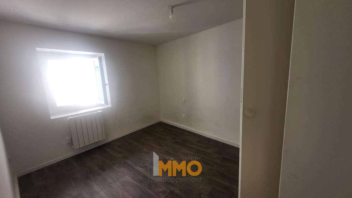 Appartement à L'ARBRESLE
