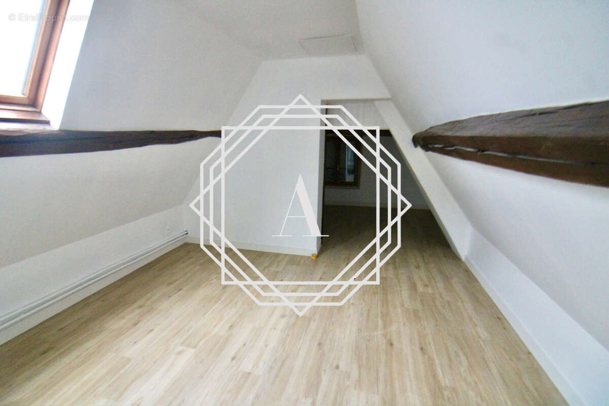 Maison à VALDAMPIERRE