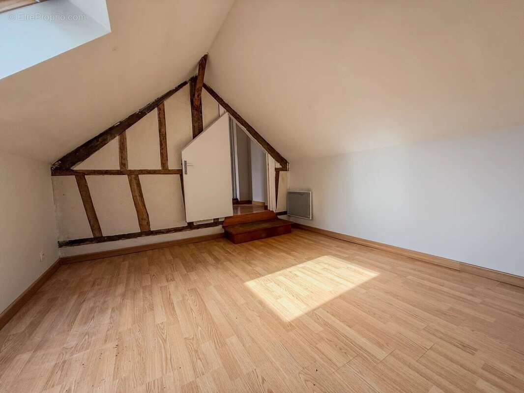 Maison à BERNAY