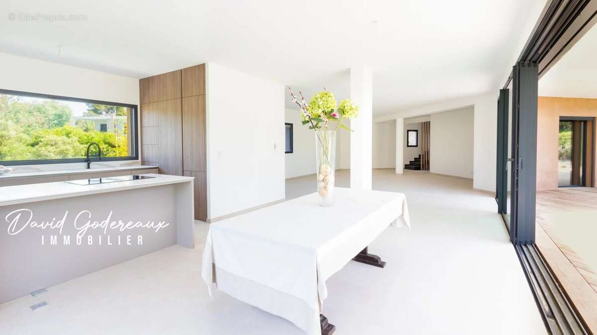 Maison à SAINT-RAPHAEL