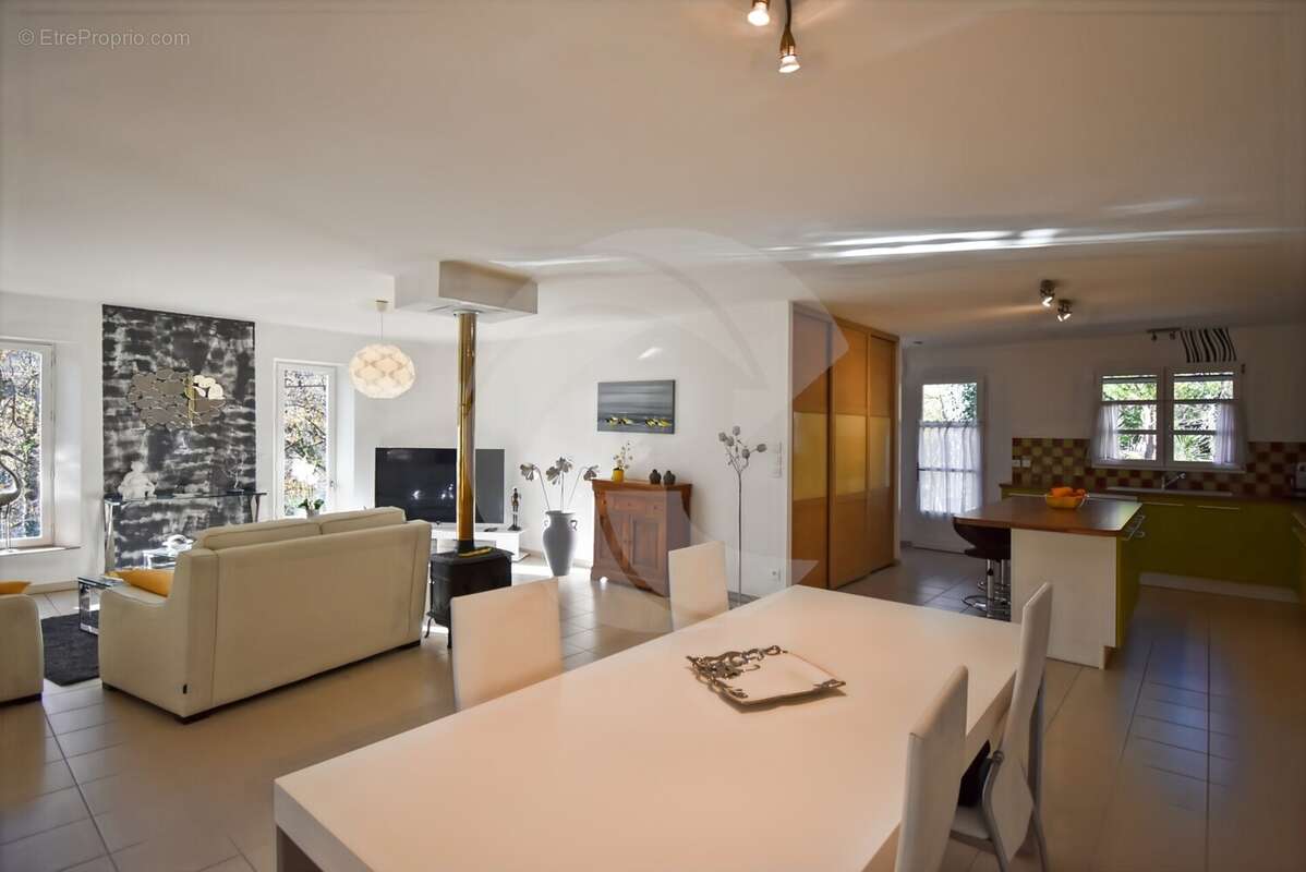 Maison à BRUNIQUEL