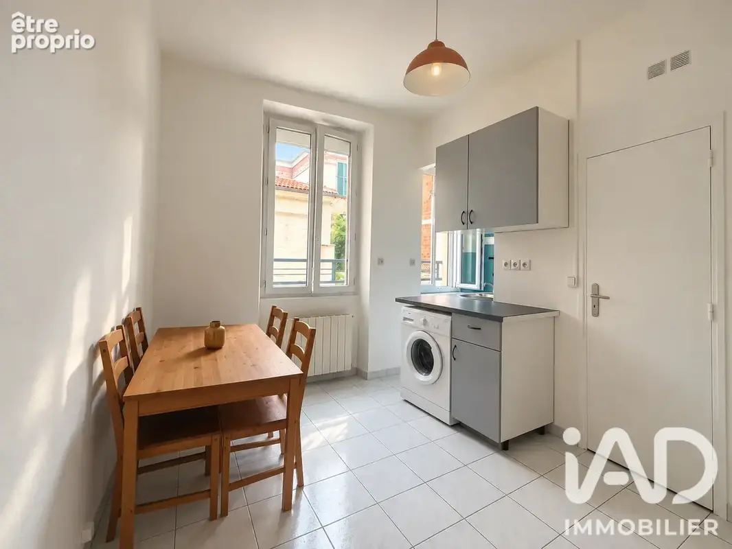 Photo 1 - Appartement à LE KREMLIN-BICETRE