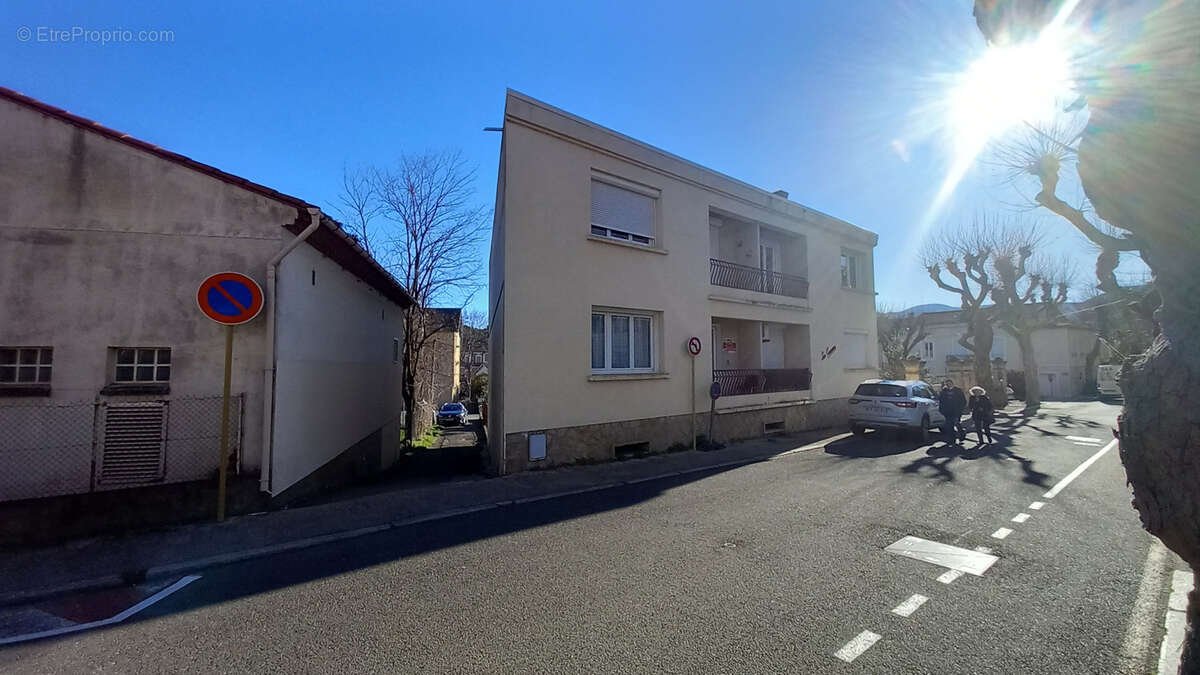 Appartement à LAMALOU-LES-BAINS