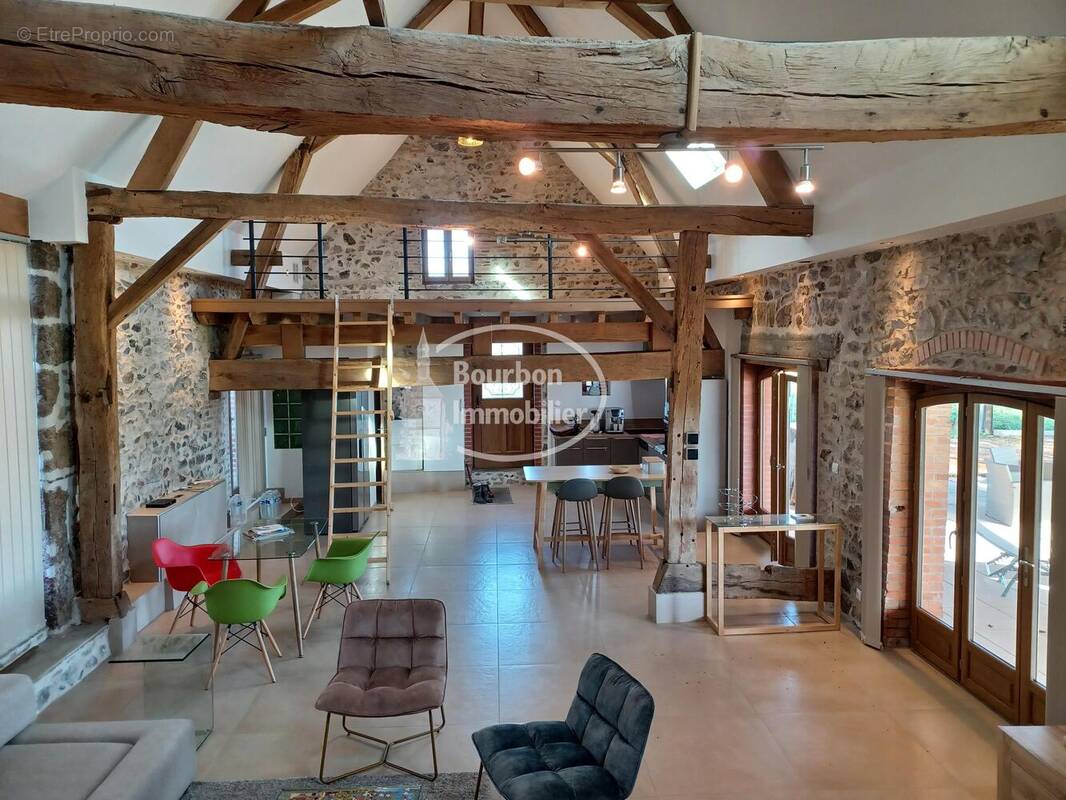 n°1 - Maison à CHALMOUX