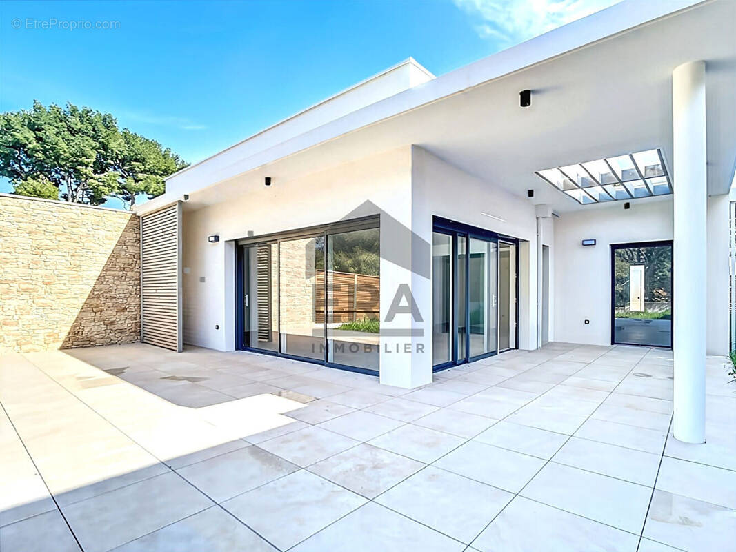 Maison à MARSEILLE-9E