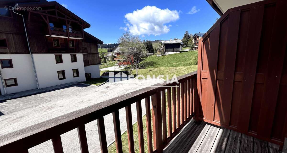 Appartement à HAUTELUCE