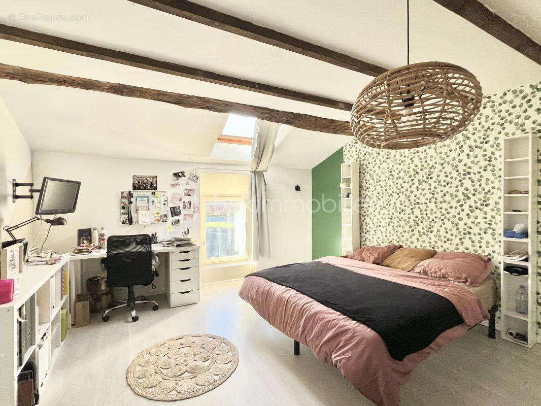 Maison à NEUVILLE-LES-THIS