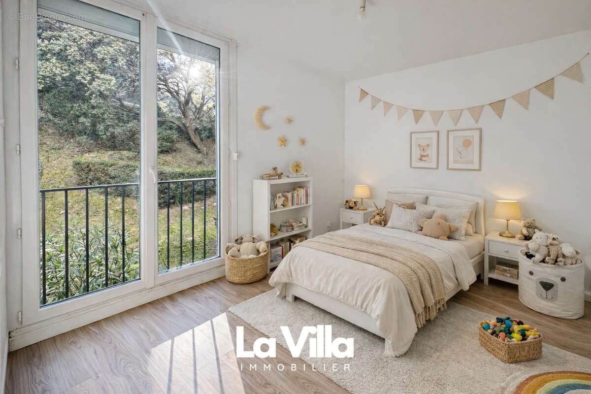 Appartement à VILLENEUVE-LES-AVIGNON