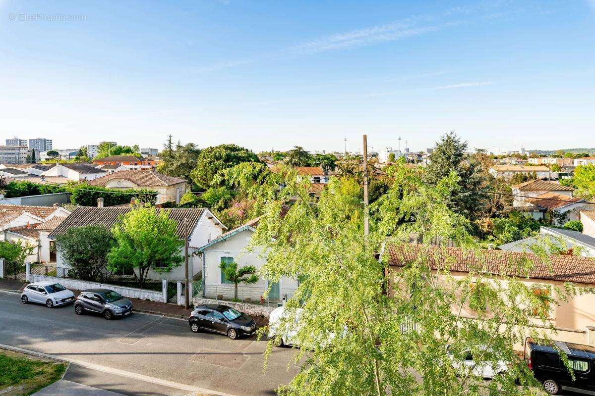 Appartement à BEGLES