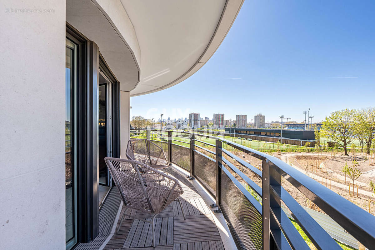 Appartement à COLOMBES