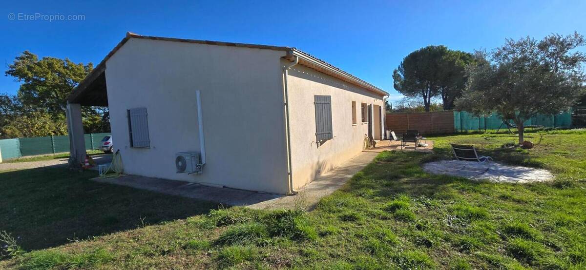 Maison à LE MUY