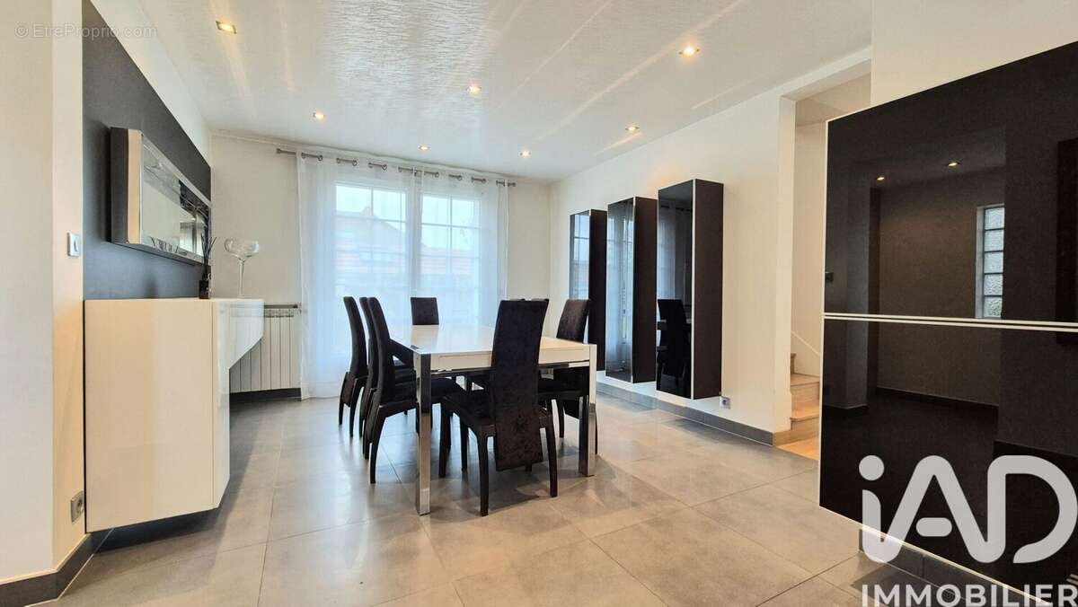 Photo 5 - Maison à POISSY