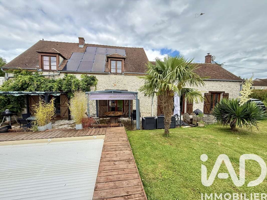 Maison 183 m² à Bannost-Villegagnon  - photo 2