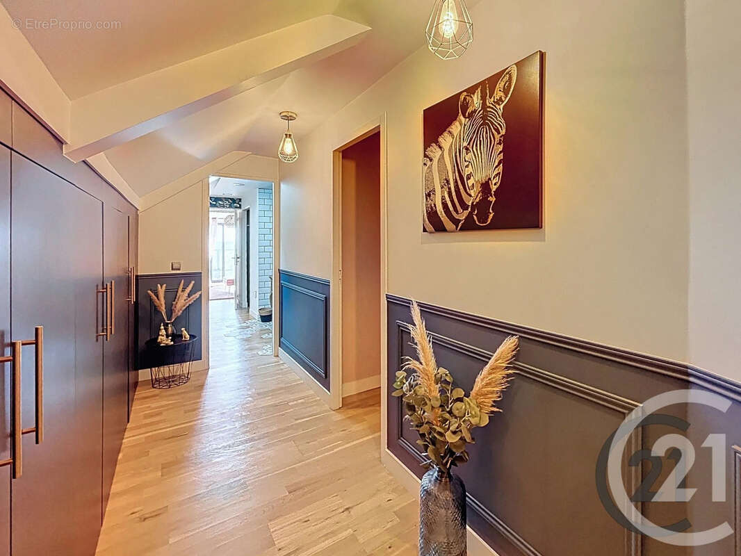 Maison 252 m² à Ruvigny  - photo 17
