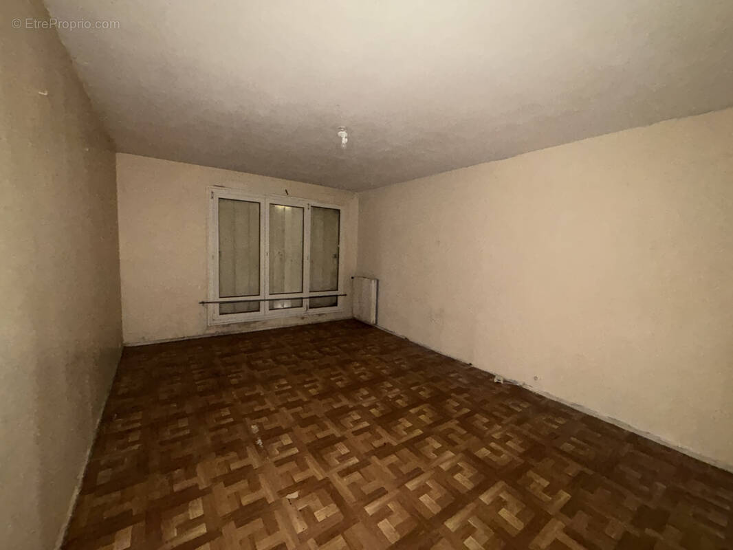 Appartement à GARGES-LES-GONESSE