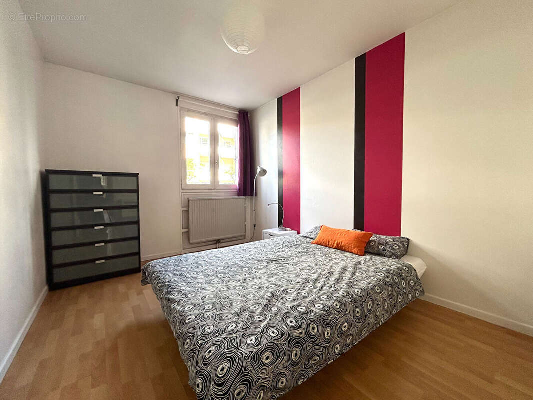Appartement T3 avec balcon - Saint-Priest-en-Jarez - photo 4