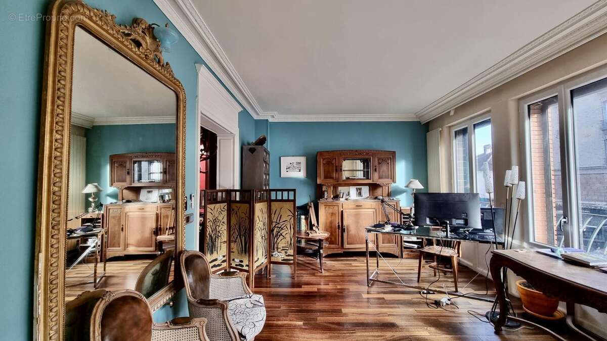 Appartement à IVRY-SUR-SEINE