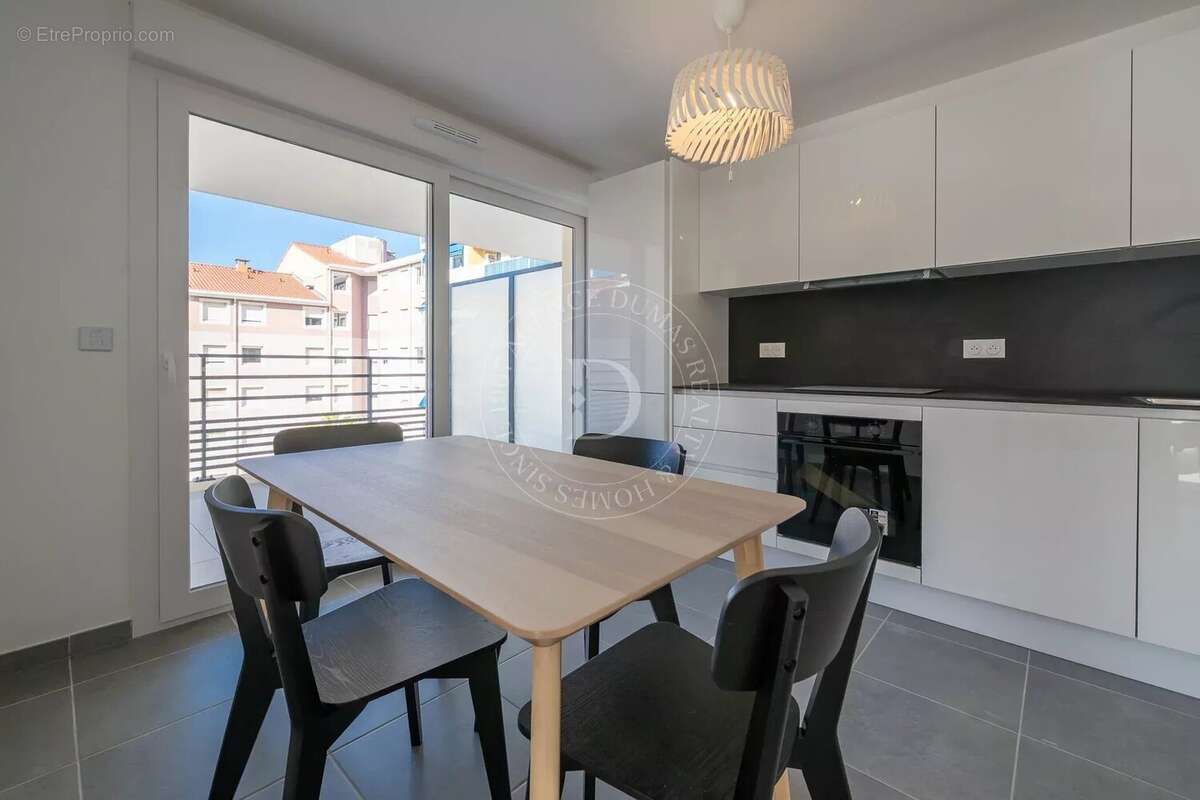 Appartement 3 pièces – Proche Port de Nice - photo 3