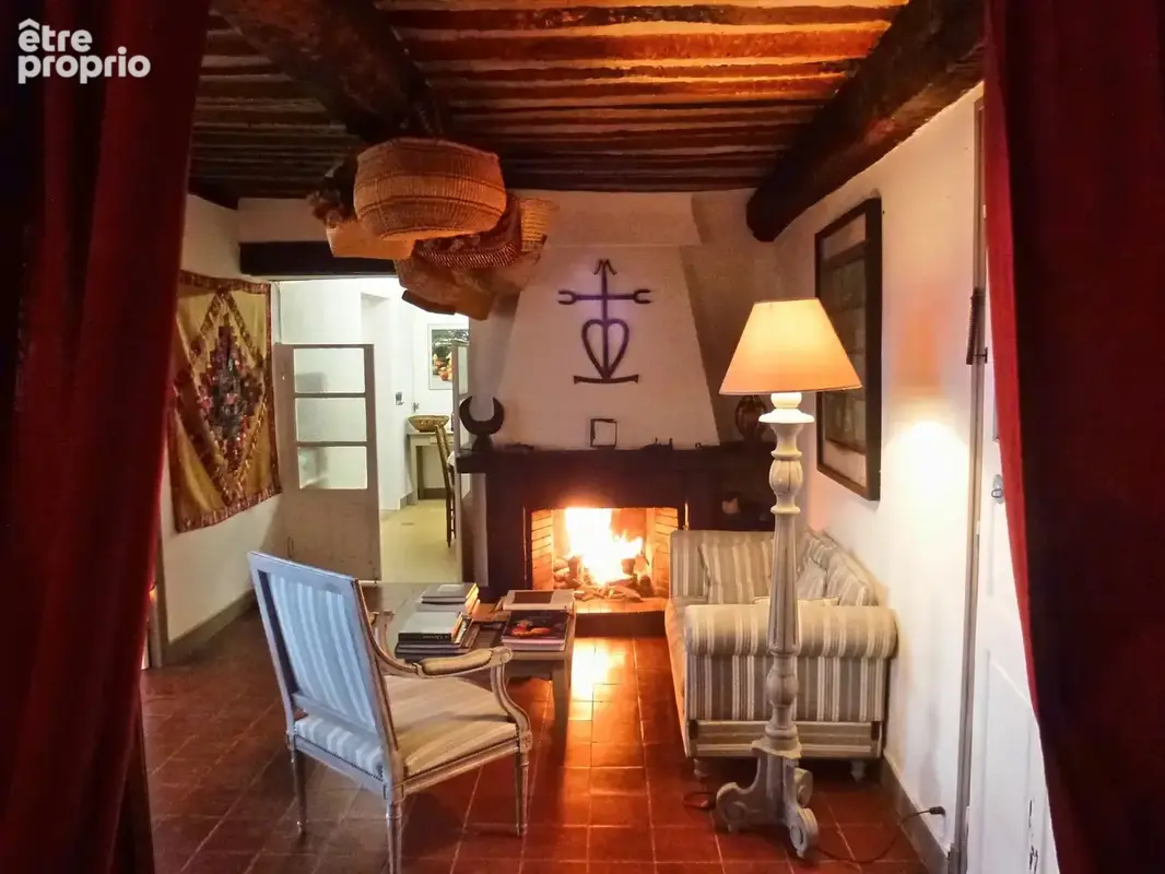 Coursegoules – ancienne auberge de caractère – 393 m² – projet touristique ou investissement - photo 18
