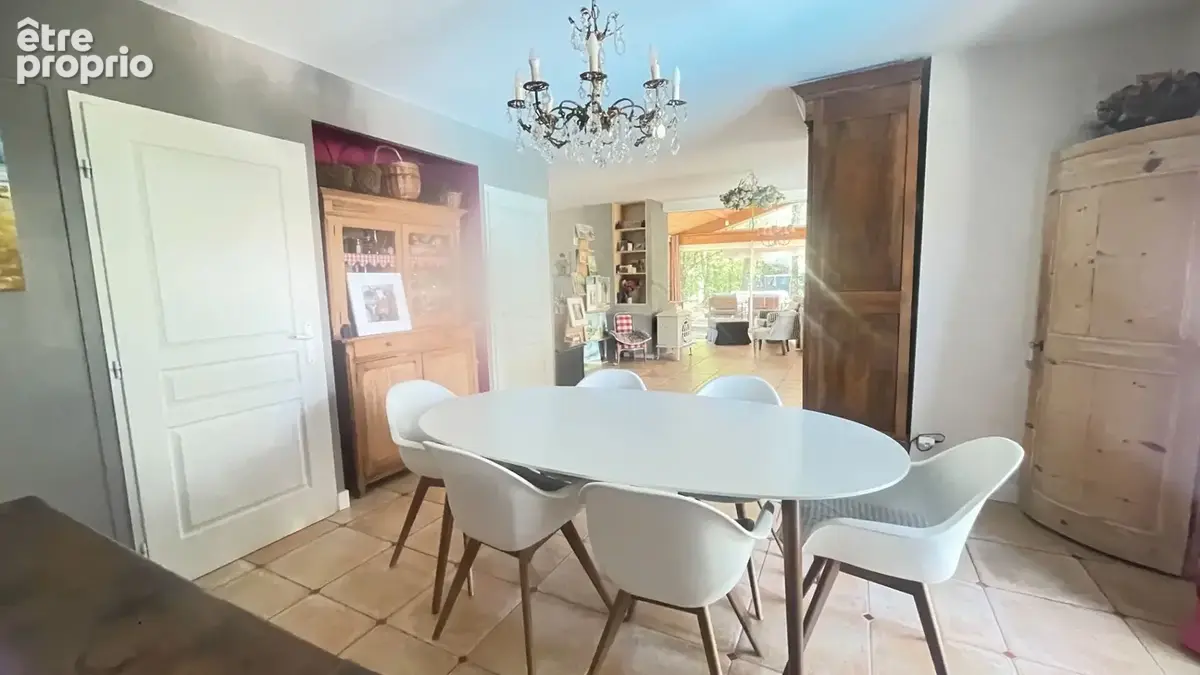 Maison 6 pièces 205 m² à vendre à Saint-Cyr-Sur-Le-Rhone (69560) - photo 12