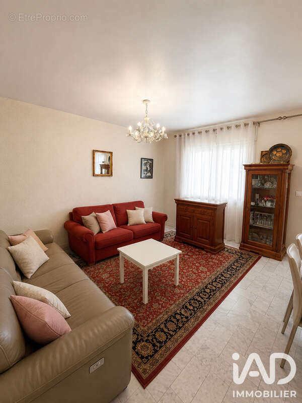 Appartement 126 m² à Marseille-8e  - photo 3