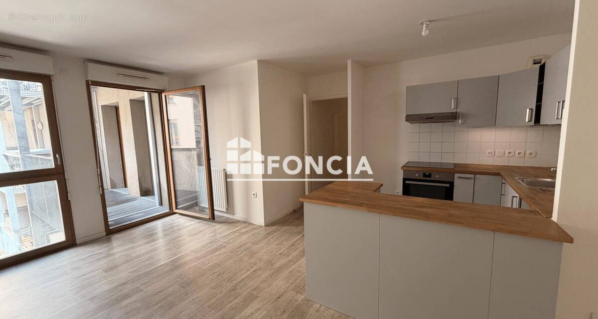 Appartement à SAINT-DENIS