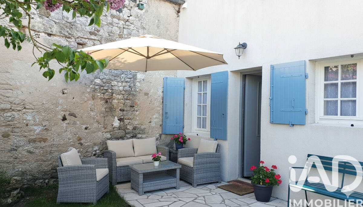 Photo 1 - Maison à MORNAC-SUR-SEUDRE