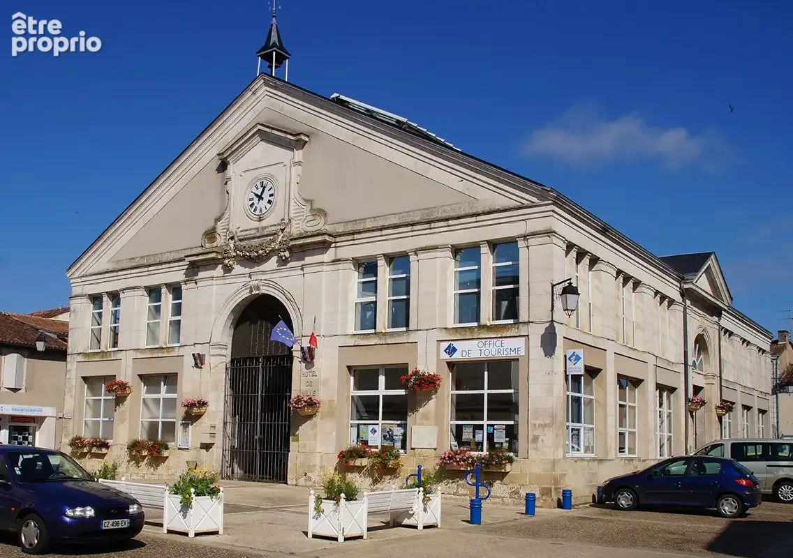 Le central - gencay - photo 9