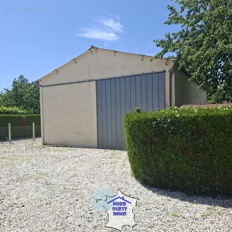 Maison avec grand terrain, dépendance et verger - photo 21