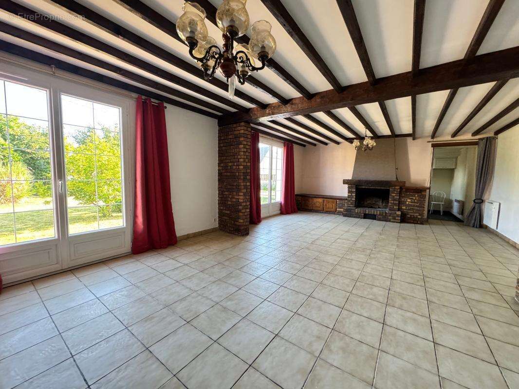 Maison à QUINQUEMPOIX