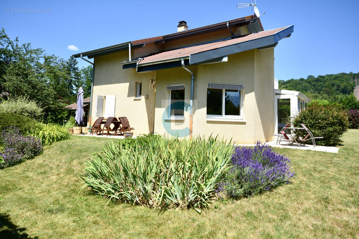 Maison à CONTAMINE-SUR-ARVE