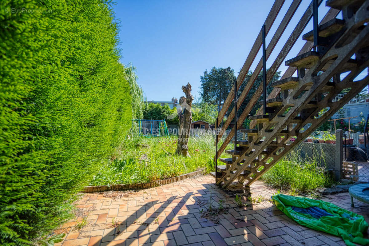 Maison 97 m² à Mons-En-Baroeul  - photo 8