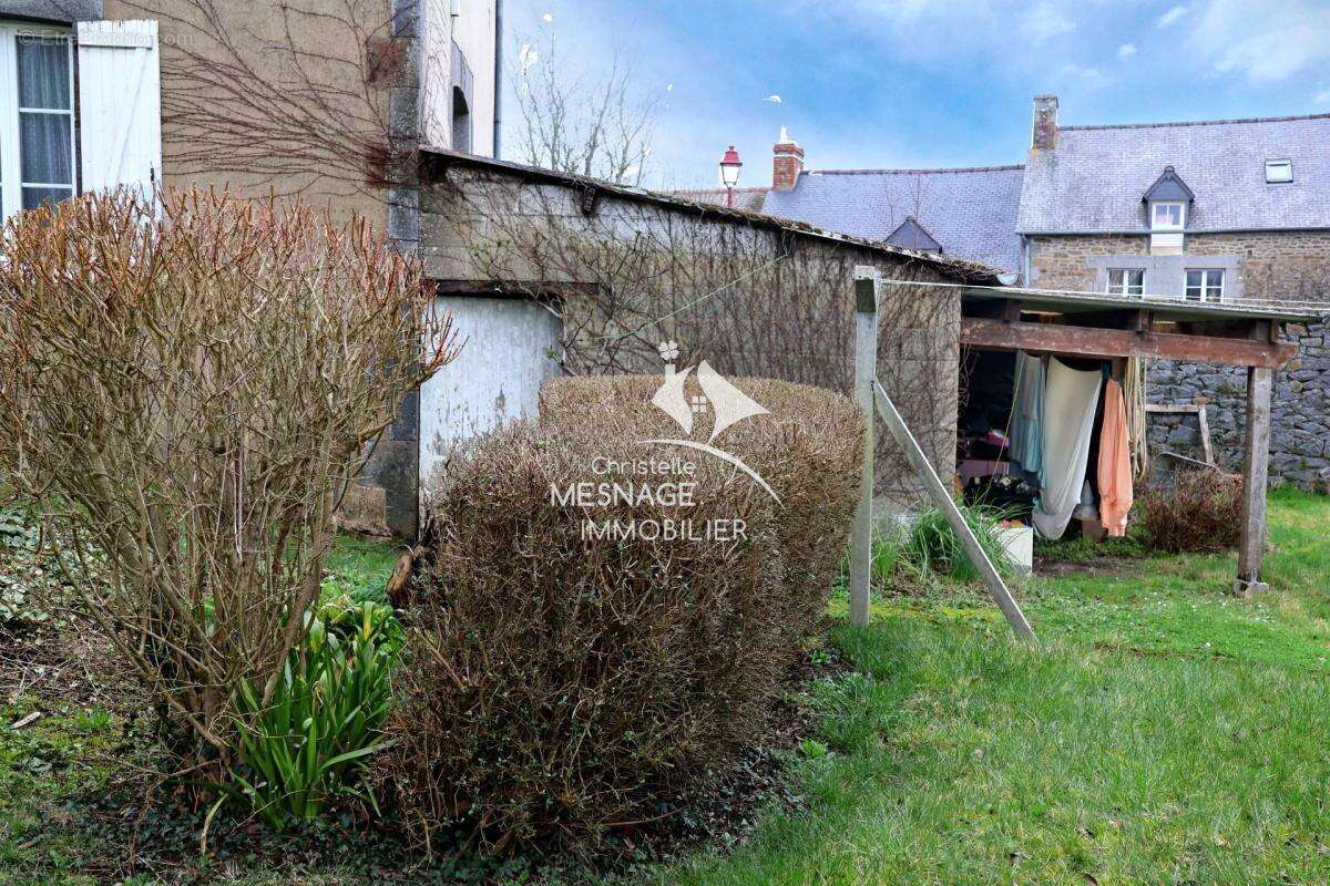 Maison à SAINT-PIERRE-DE-PLESGUEN