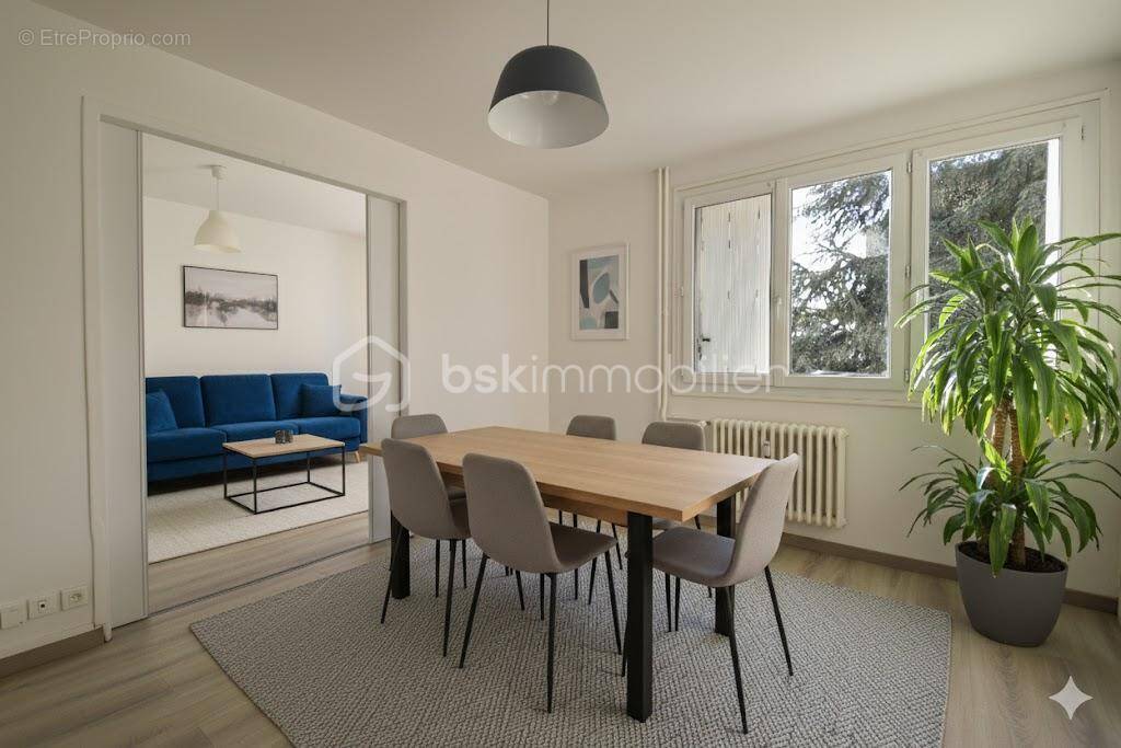Appartement à LUCE