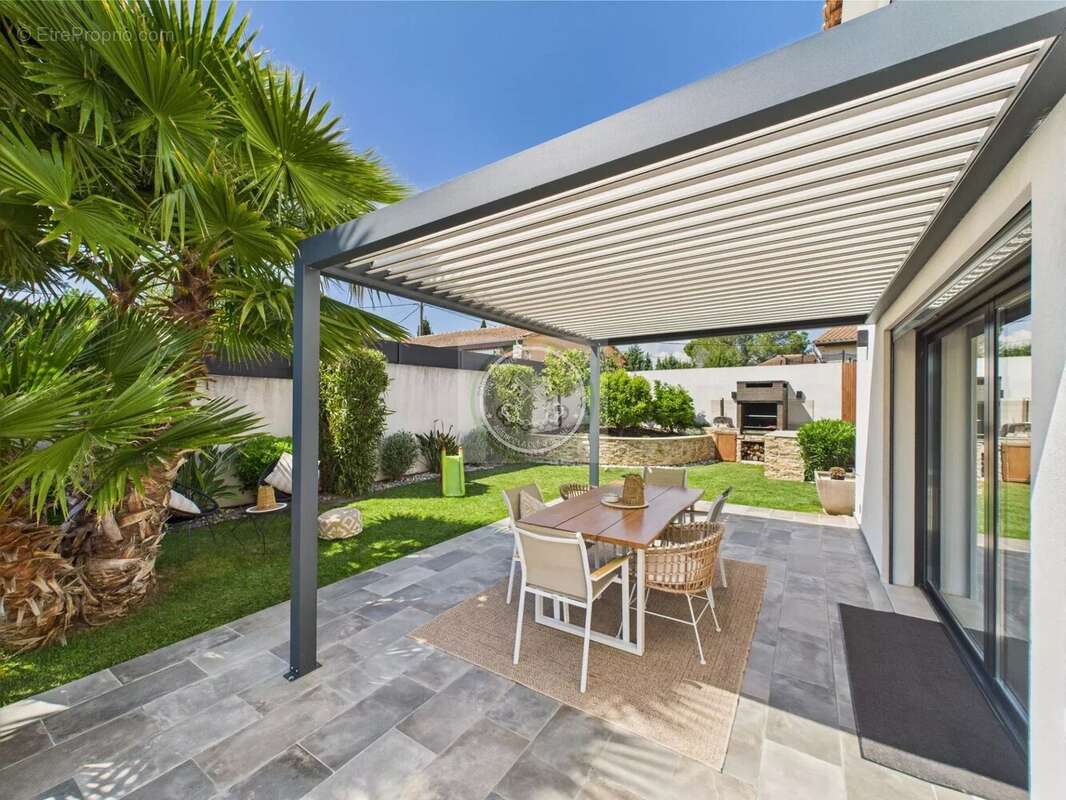 Maison à PUGET-SUR-ARGENS