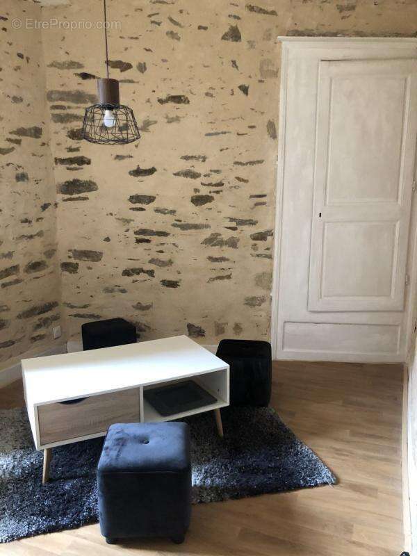 Appartement à SAINT-YRIEIX-LA-PERCHE