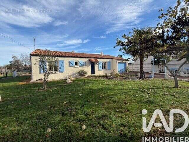 Photo 2 - Maison à SAINTE-VERGE