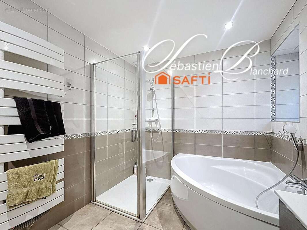 Maison 175 m² à Chindrieux  - photo 4