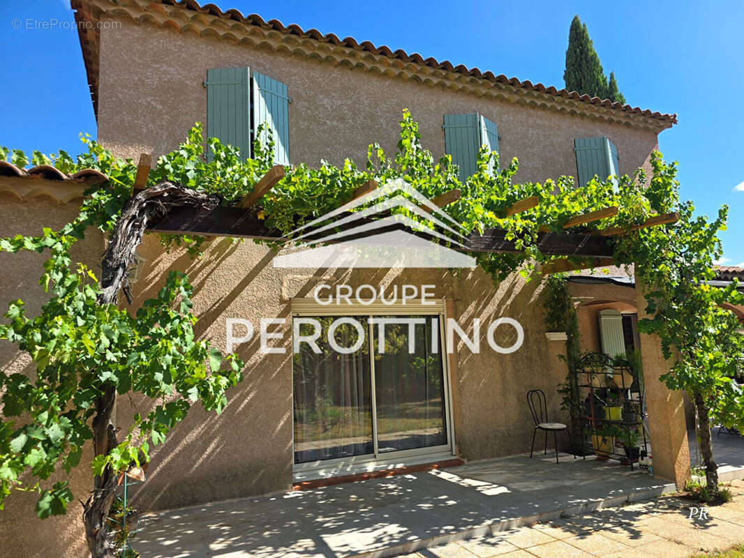 Maison à LA DESTROUSSE